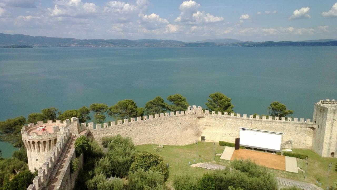 Hotel Trasimeno Bittarelli カスティリオーネ・デル・ラーゴ エクステリア 写真